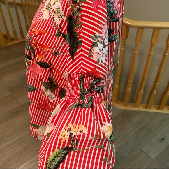 Zara Basic floral blouse - Picture 5 of 9